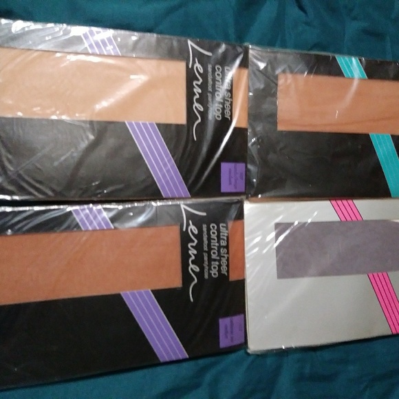 Lingerie bundle - Picture 6 of 8